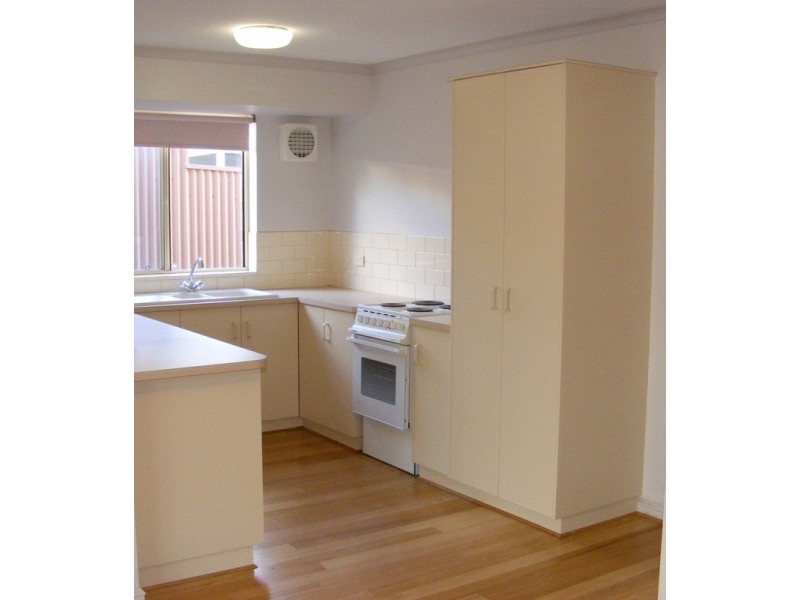 4/2 Maple Avenue, Clovelly Park SA 5042