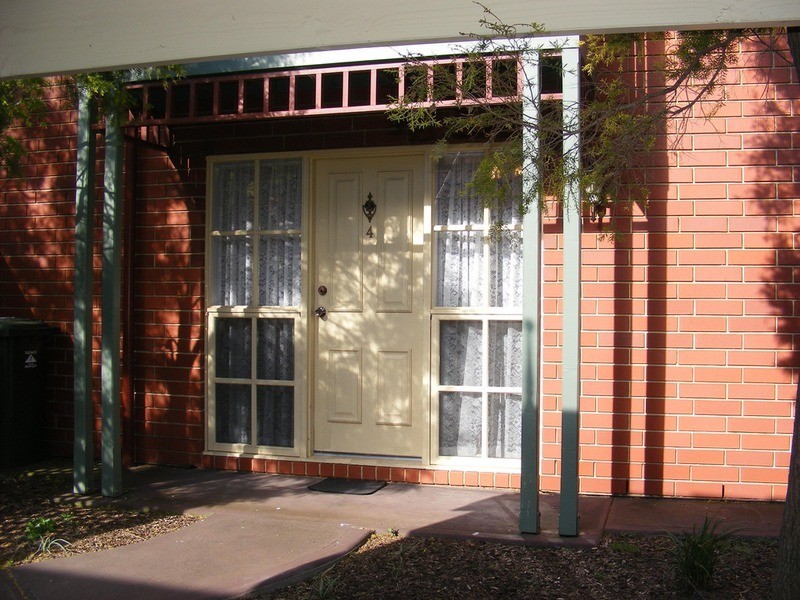 4/2 Maple Avenue, Clovelly Park SA 5042