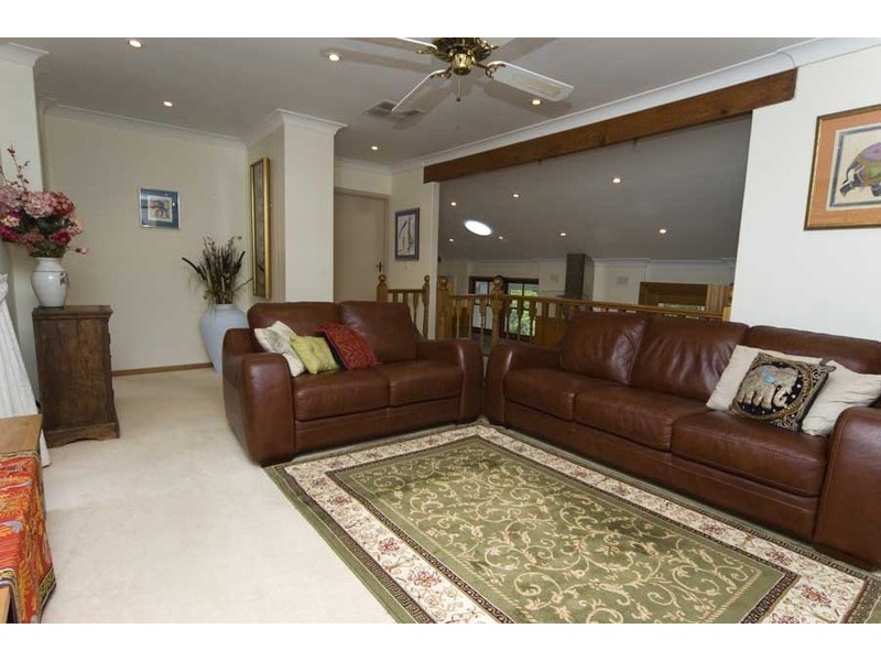 7 Rustic Avenue, Coromandel Valley SA 5051