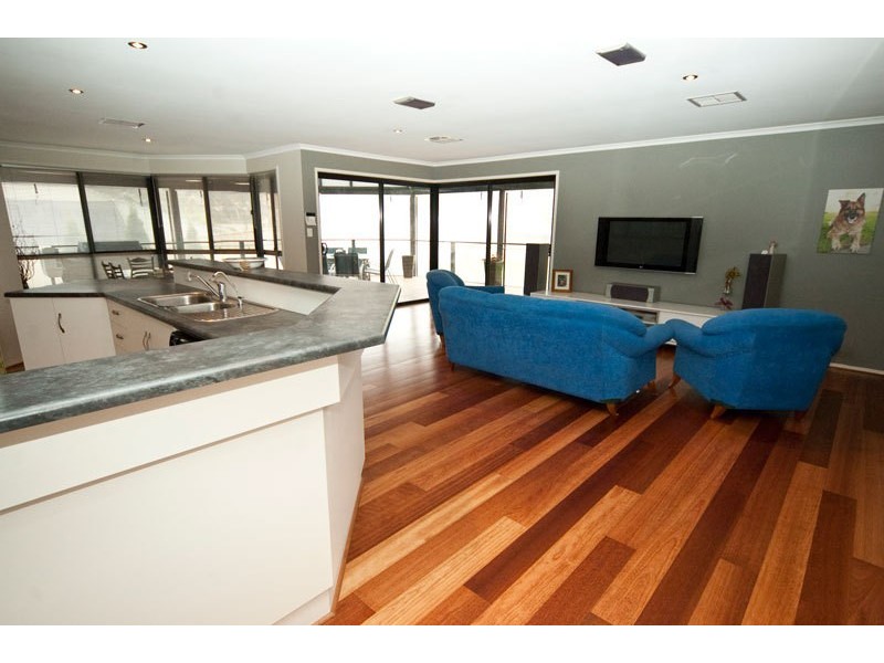 16 Coast View Court, Chandlers Hill SA 5159