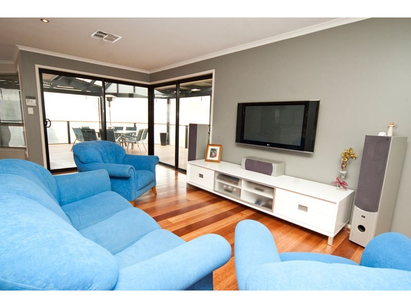 16 Coast View Court, Chandlers Hill SA 5159