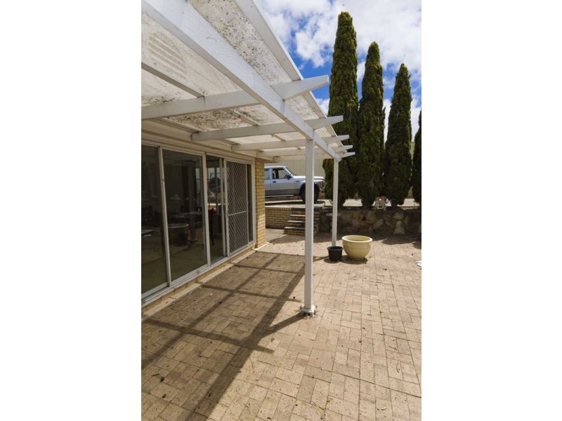 28 Ernest Crescent, Happy Valley SA 5159