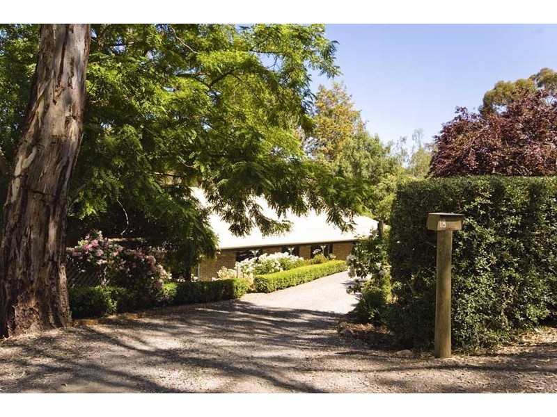 18 Avondale Road, Coromandel Valley SA 5051