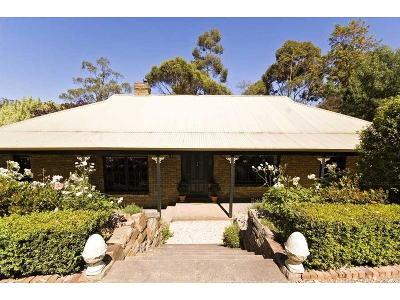 18 Avondale Road, Coromandel Valley SA 5051
