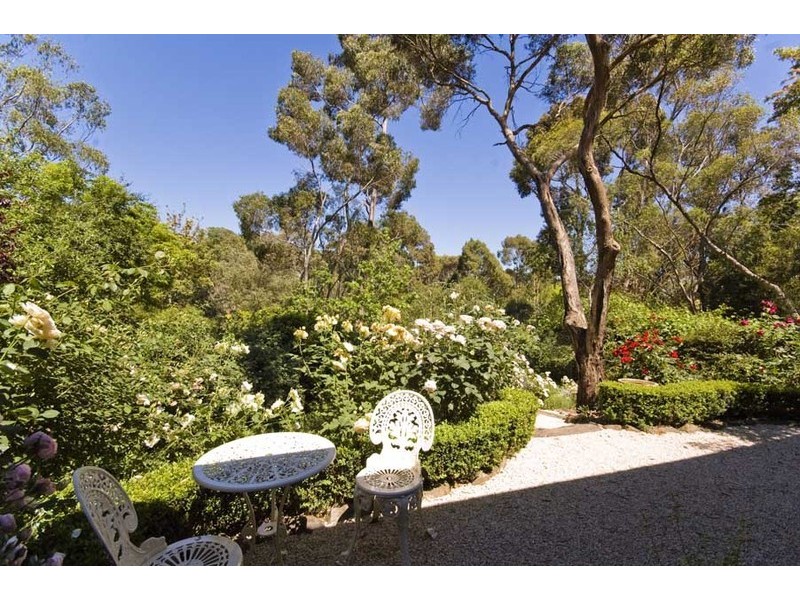 18 Avondale Road, Coromandel Valley SA 5051