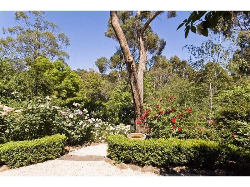 18 Avondale Road, Coromandel Valley SA 5051