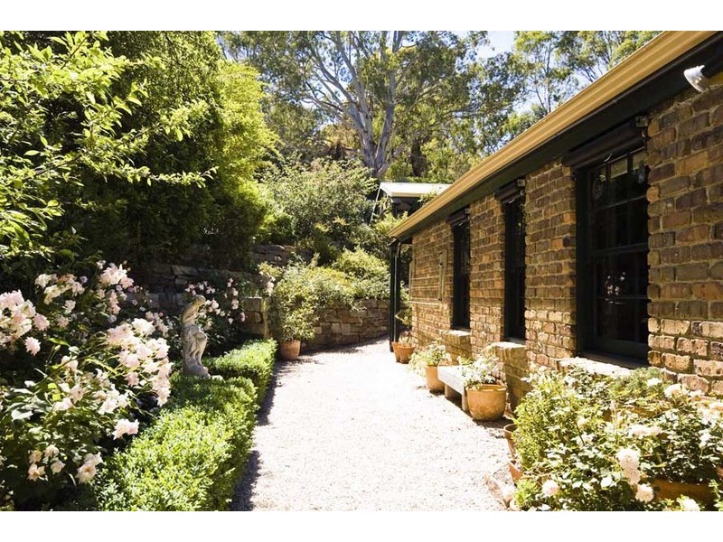 18 Avondale Road, Coromandel Valley SA 5051