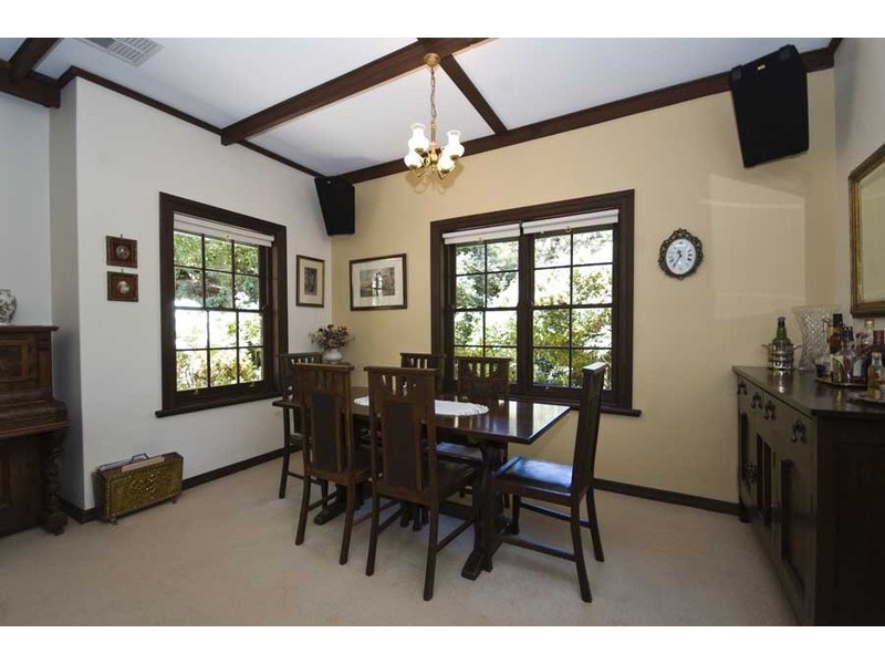 18 Avondale Road, Coromandel Valley SA 5051