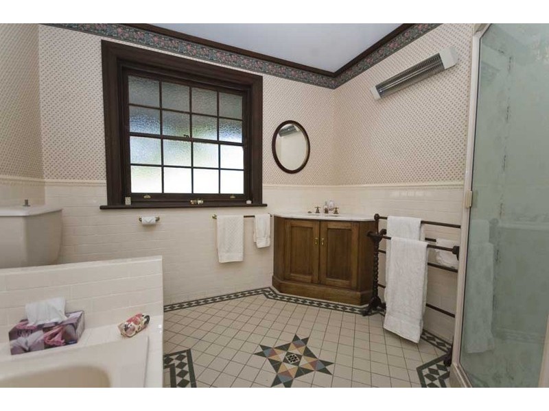 18 Avondale Road, Coromandel Valley SA 5051