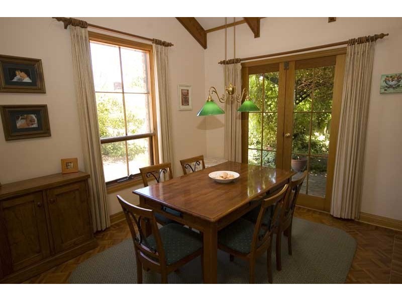 10 Snaefell Avenue, Happy Valley SA 5159