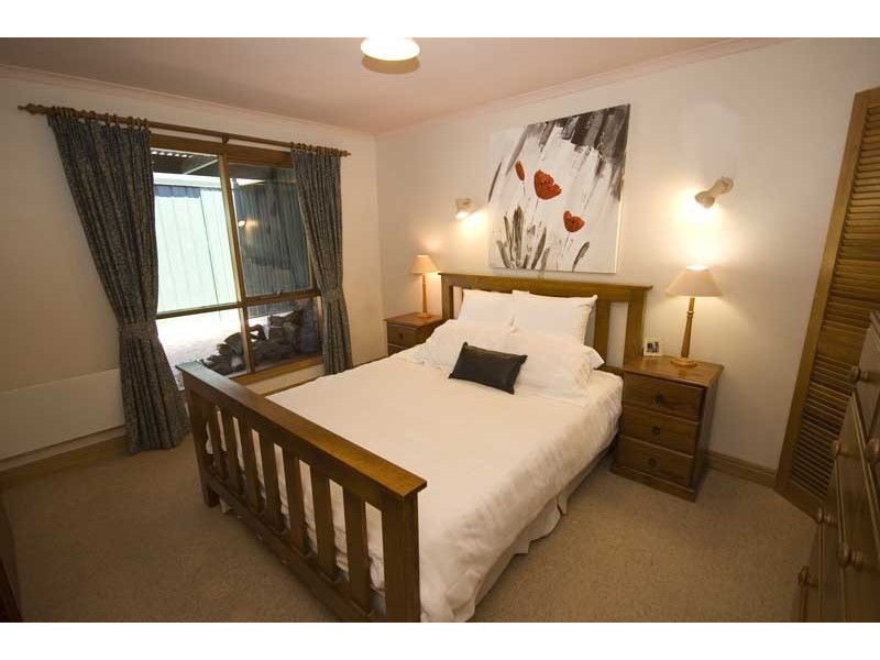 10 Snaefell Avenue, Happy Valley SA 5159