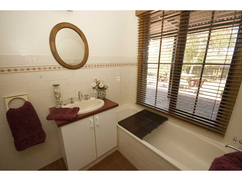 10 Snaefell Avenue, Happy Valley SA 5159