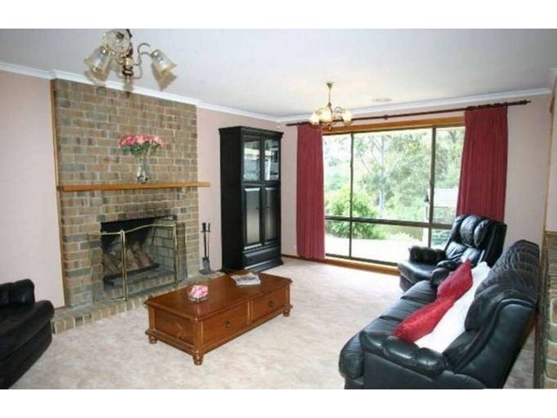 9 Monaco Circuit, Aberfoyle Park SA 5159
