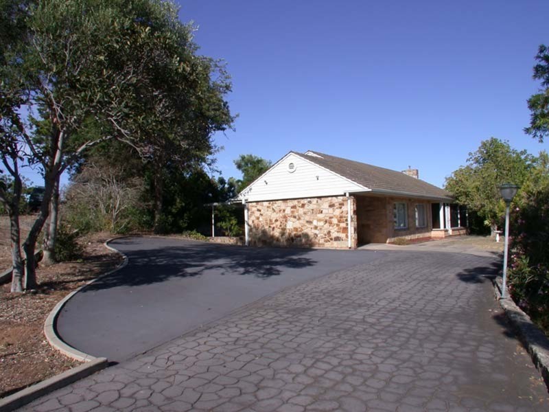 50 Hillcrest Drive, Eden Hills SA 5050