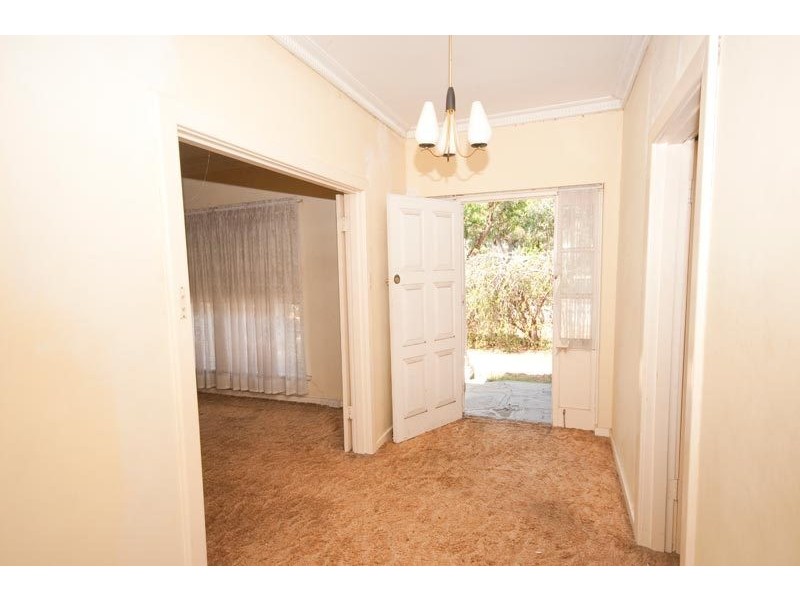 24 Main Road, Belair SA 5052