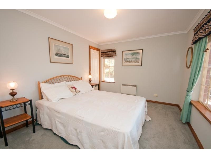 2 Sun Valley Drive, Glenalta SA 5052