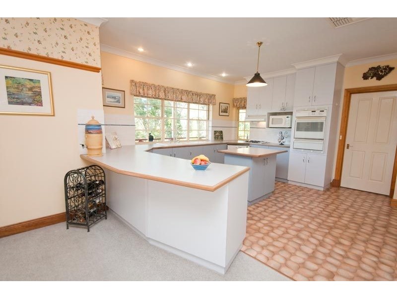 2 Sun Valley Drive, Glenalta SA 5052