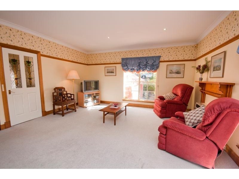 2 Sun Valley Drive, Glenalta SA 5052