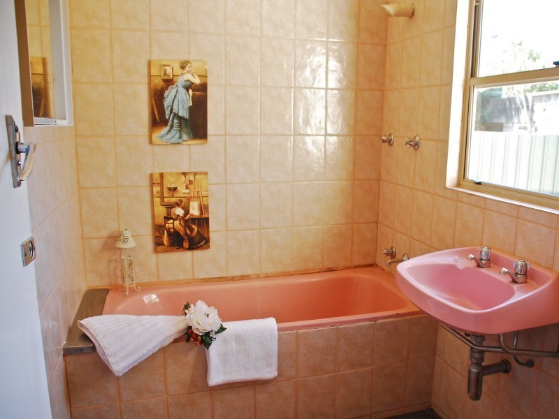 175 Shepherds Hill Road, Eden Hills SA 5050