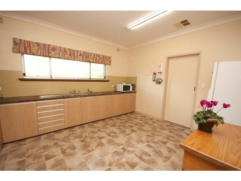 16 Grevillea Way, Belair SA 5052