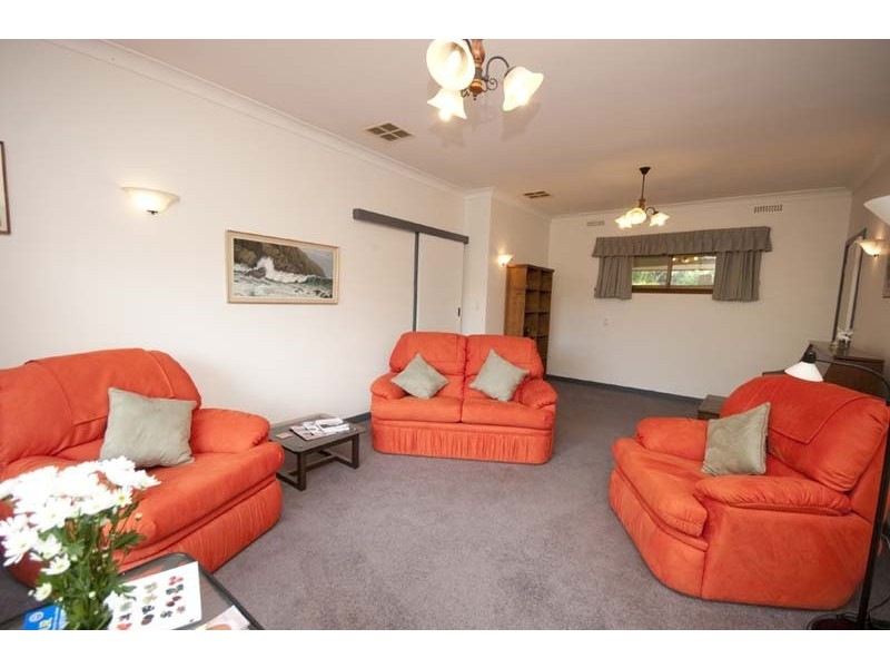 16 Grevillea Way, Belair SA 5052