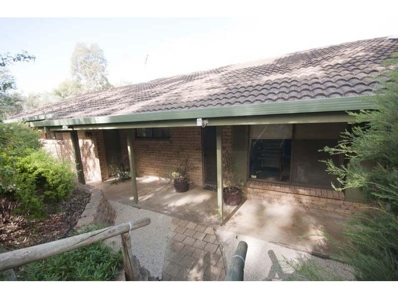 16 Grevillea Way, Belair SA 5052
