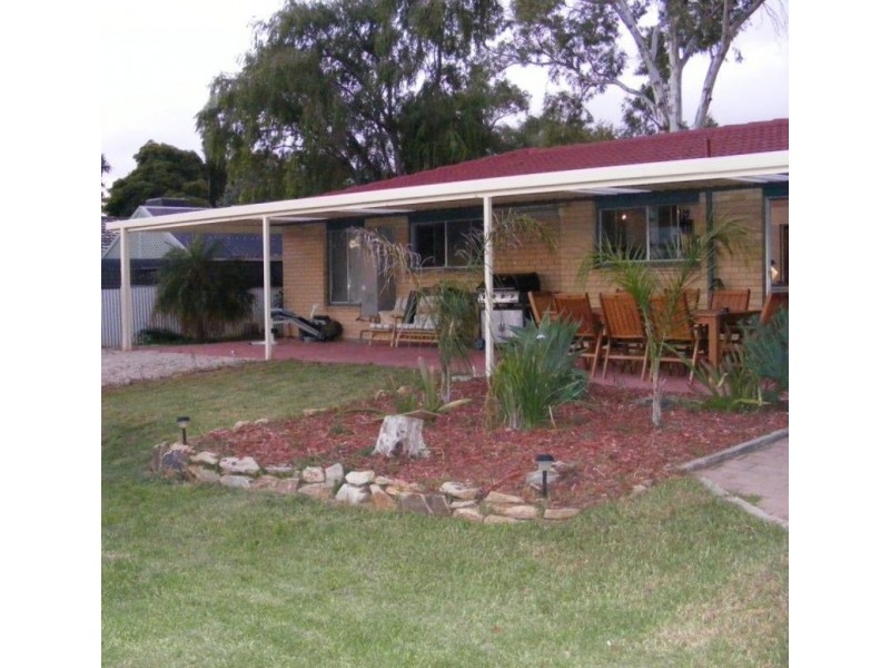 17 Jennifer Drive, Happy Valley SA 5159