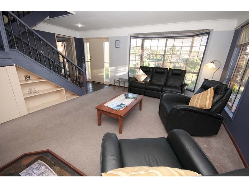 5 Challenger Court, Happy Valley SA 5159
