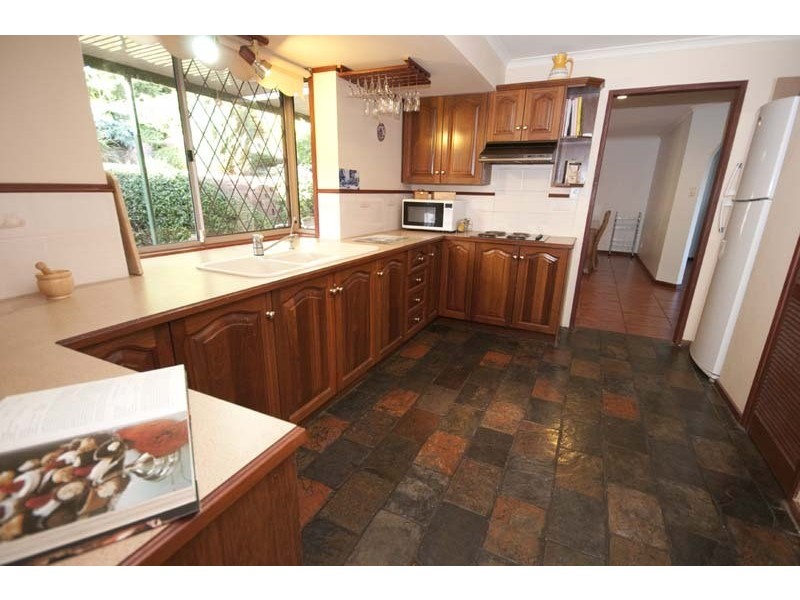 5 Challenger Court, Happy Valley SA 5159