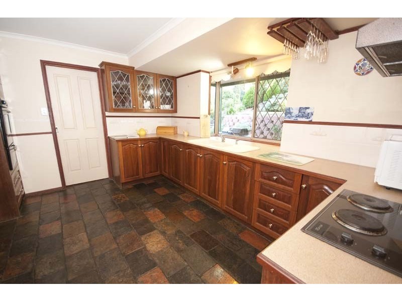 5 Challenger Court, Happy Valley SA 5159