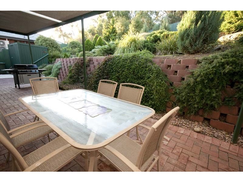 5 Challenger Court, Happy Valley SA 5159