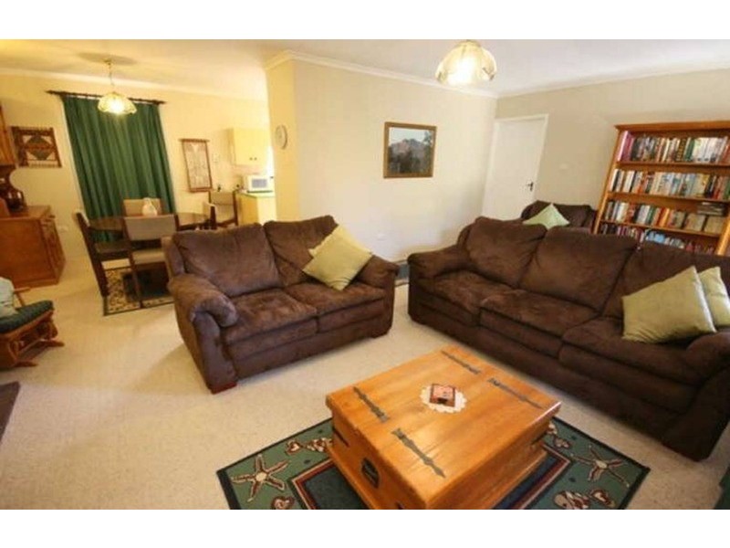 13 Dew Street, Aberfoyle Park SA 5159