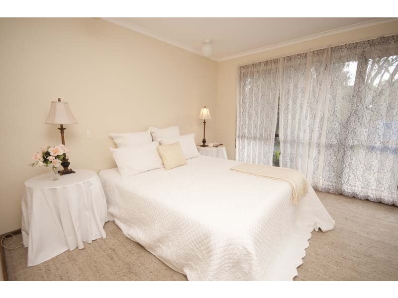 7 Oakdene Crescent, Coromandel Valley SA 5051