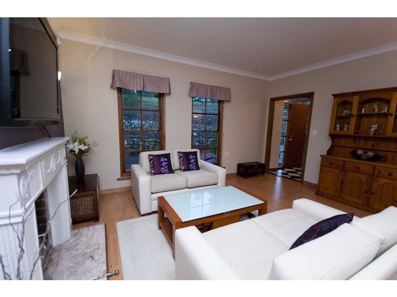 15 Shannon Crescent, Coromandel Valley SA 5051