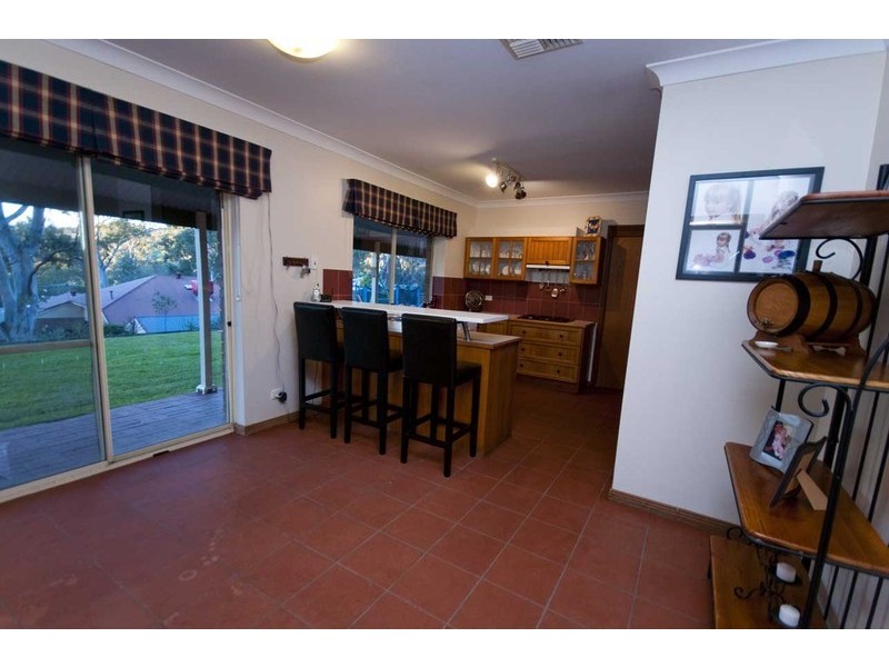 15 Shannon Crescent, Coromandel Valley SA 5051