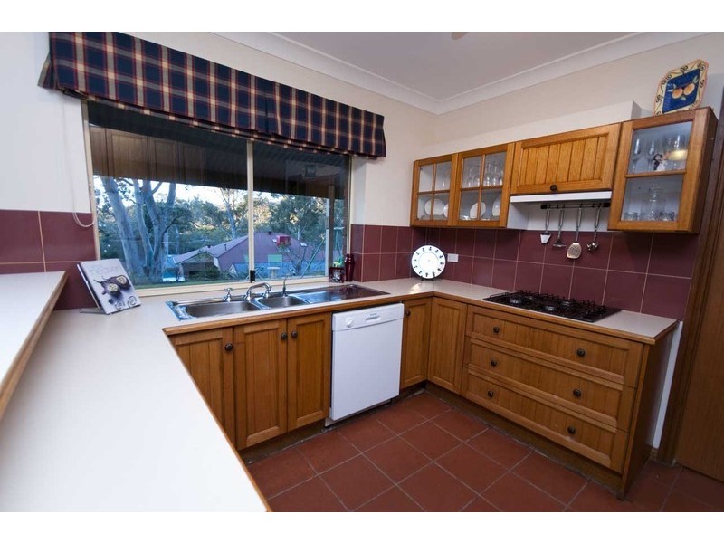 15 Shannon Crescent, Coromandel Valley SA 5051