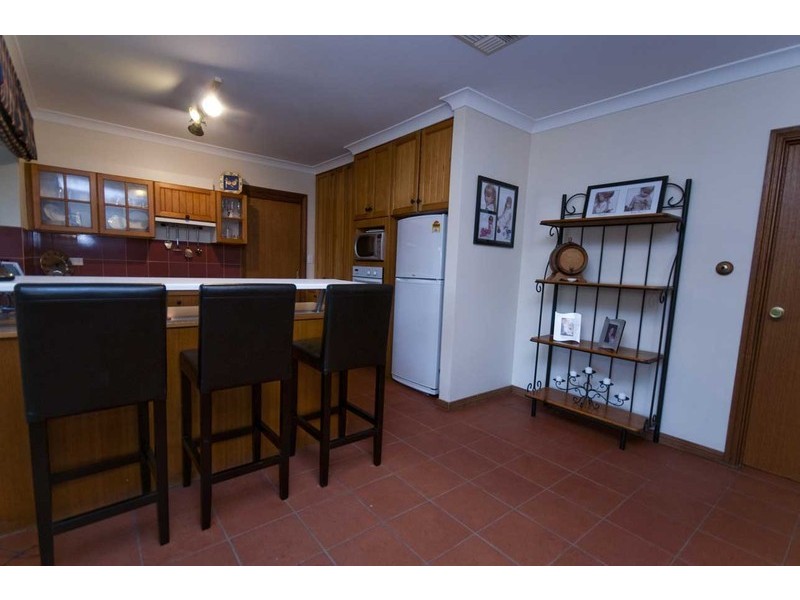 15 Shannon Crescent, Coromandel Valley SA 5051