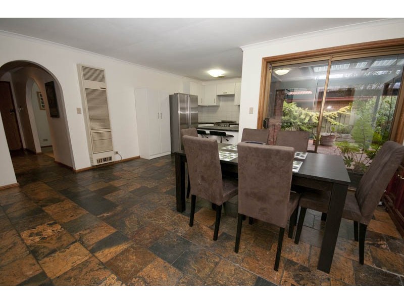 15 Hendrix Crescent, Woodcroft SA 5162