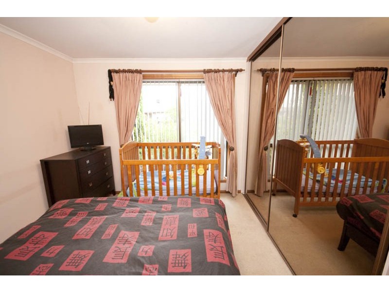 15 Hendrix Crescent, Woodcroft SA 5162