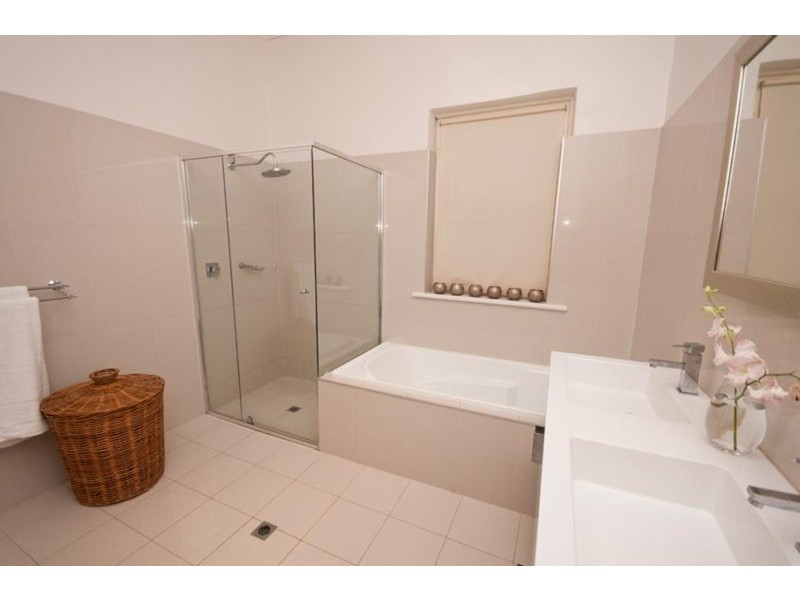 38 Penno (North) Parade, Belair SA 5052