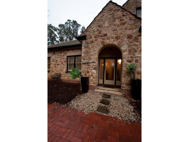 38 Penno (North) Parade, Belair SA 5052