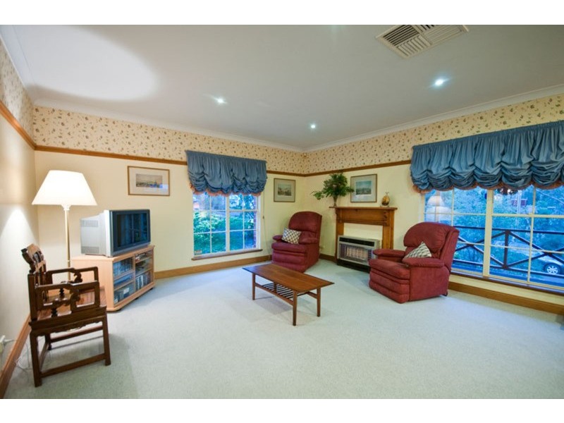 2 Sun Valley Drive, Glenalta SA 5052