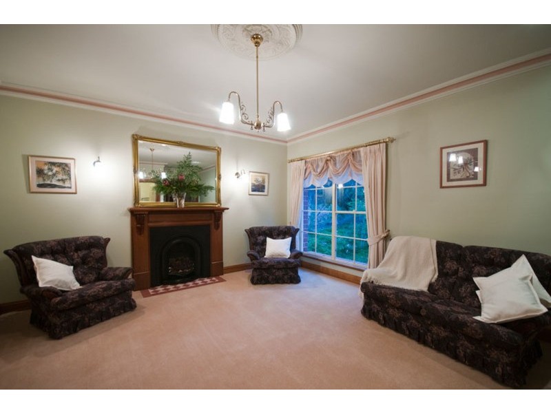 2 Sun Valley Drive, Glenalta SA 5052