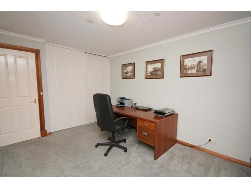 2 Sun Valley Drive, Glenalta SA 5052