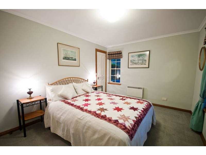 2 Sun Valley Drive, Glenalta SA 5052