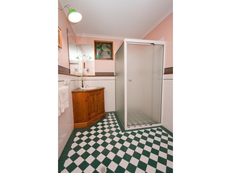 2 Sun Valley Drive, Glenalta SA 5052