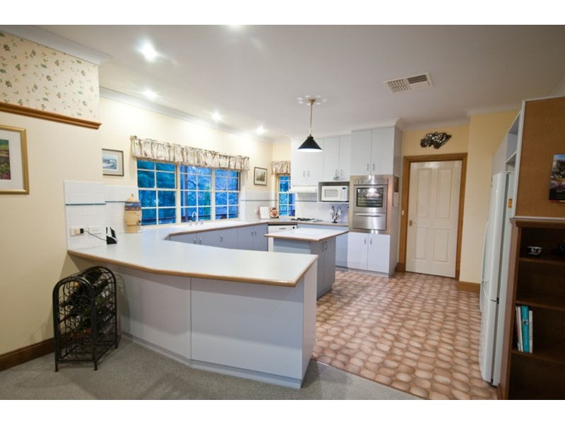 2 Sun Valley Drive, Glenalta SA 5052