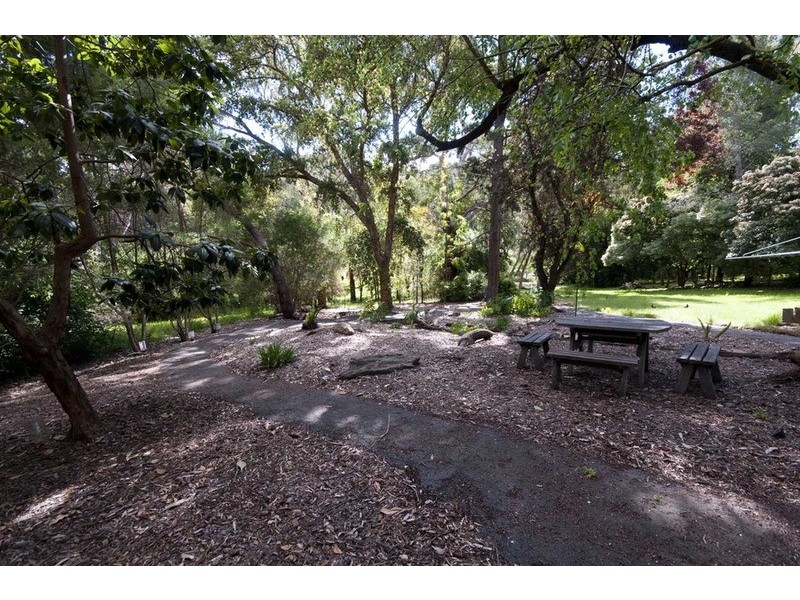 11 Downer Avenue, Belair SA 5052