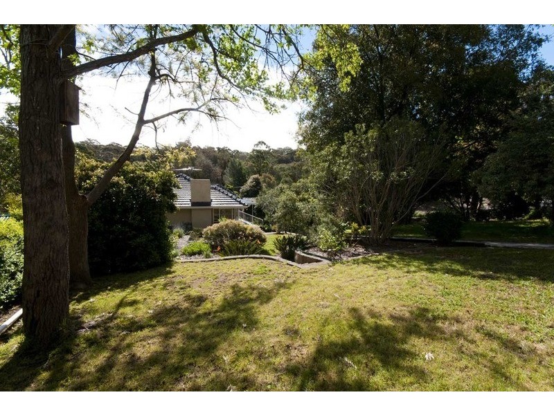 11 Downer Avenue, Belair SA 5052