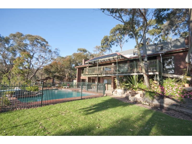 24 Banksia Crescent, Belair SA 5052